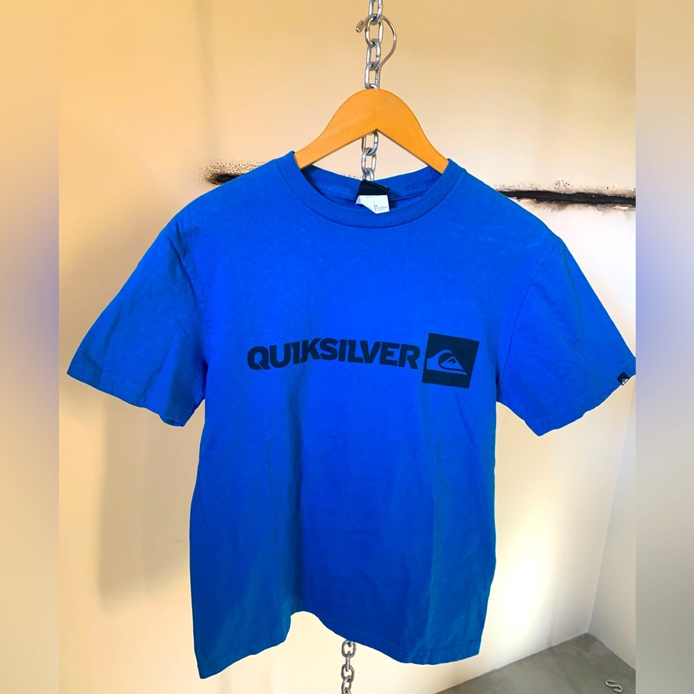 Quicksilver short sleeve t-shirt